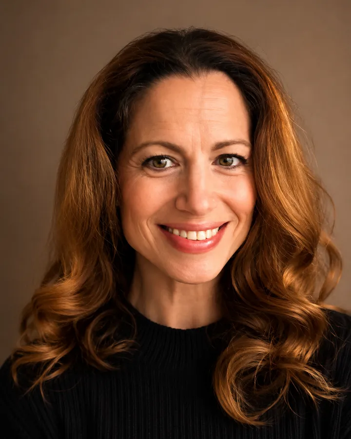 Dr Vicky Manikas, Registered Psychologist at CareDirect Telehealth
